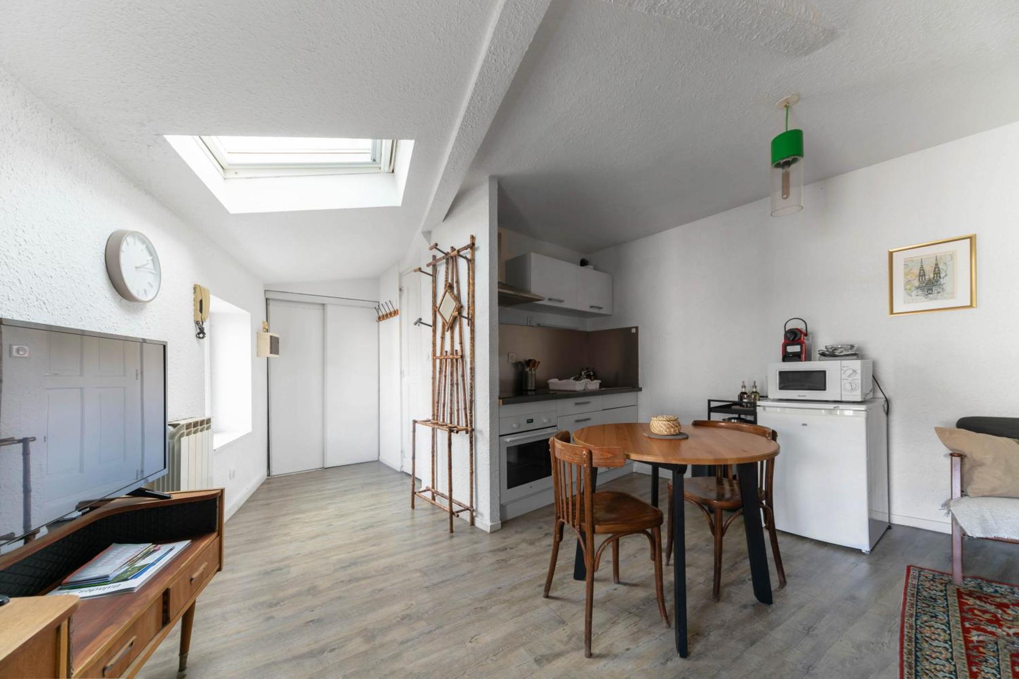 La Grande Maison Clermont - Appartements Centre Ville Buitenkant foto